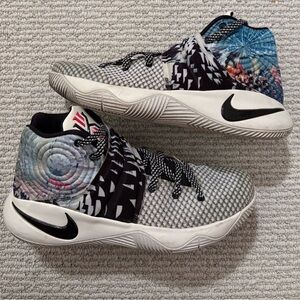 Mens Sz 9.5 Nike Kyrie 2 II The Effect Multicolor Black Sail shoes